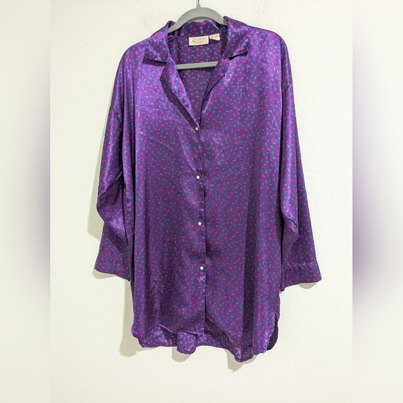 Victoria's Secret Vintage Purple Geometric Pearl Button Satin Nightgown 80s - Picture 4 of 12
